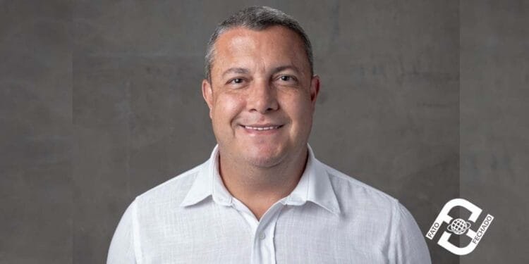 PROFESSOR HÉLCIO SANTOS SECRETÁRIO DE EDUCAÇÃO