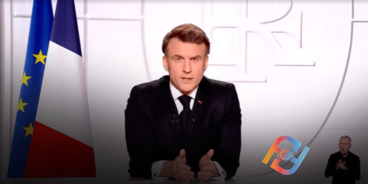 Macron defende colocar arsenal nuclear à disposição de aliados