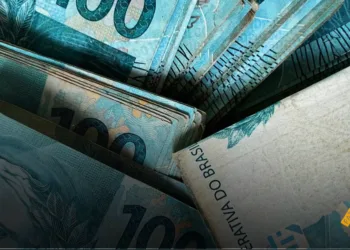 Banco pode descontar dívida do consignado CLT de conta-corrente ou investimento